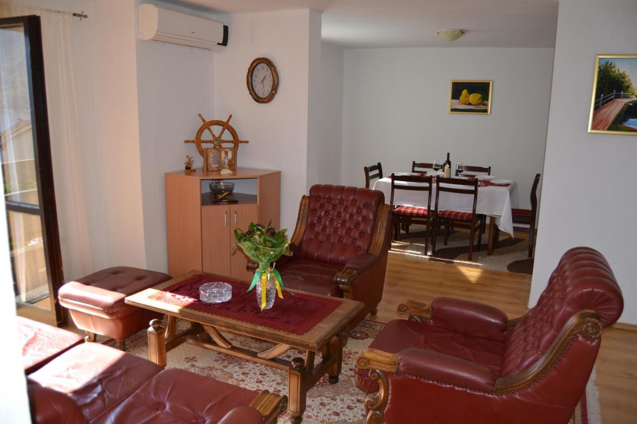 Apartments Dobrisa Kotor Kültér fotó
