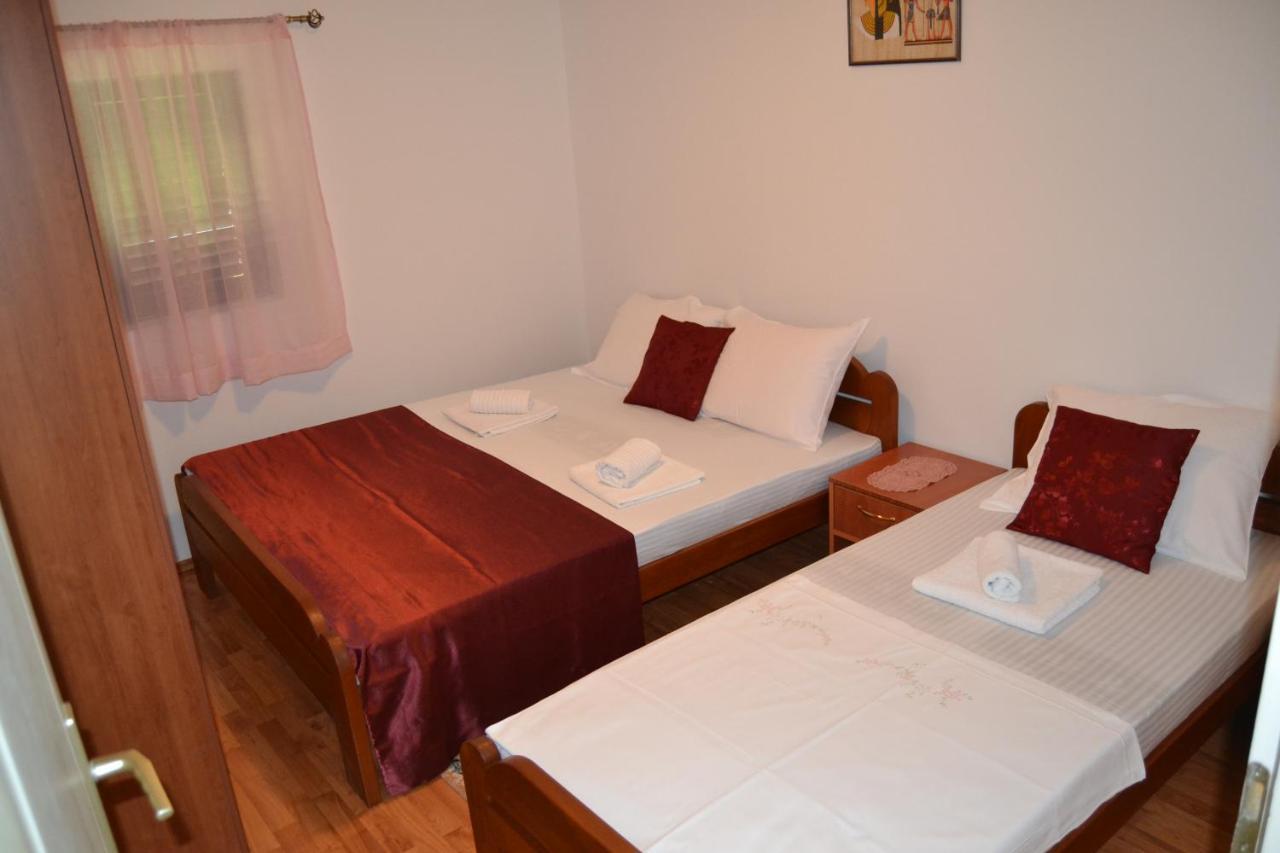 Apartments Dobrisa Kotor Kültér fotó