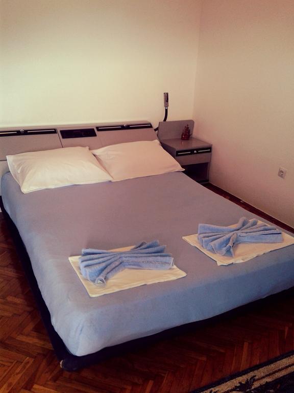 Apartments Dobrisa Kotor Szoba fotó