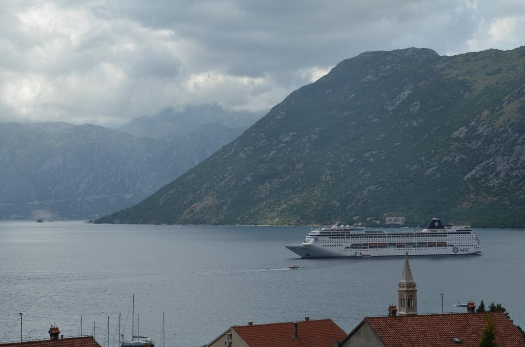 Apartments Dobrisa Kotor Szoba fotó
